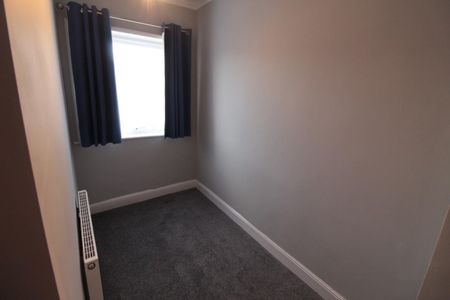 2 bedroom House To Let - Photo 4