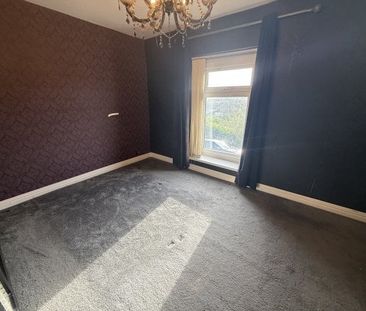 Clydach Road, Swansea, SA6 - Photo 5