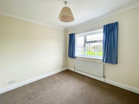 23 Ferringham Lane, Worthing, BN12 5NB - Photo 4