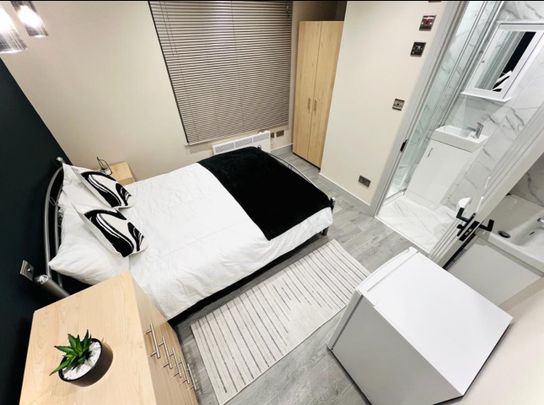 Room in a Shared House, Dunbar St, SE27 - Photo 1