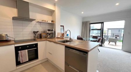 Mangere, 2 bedrooms - Photo 4