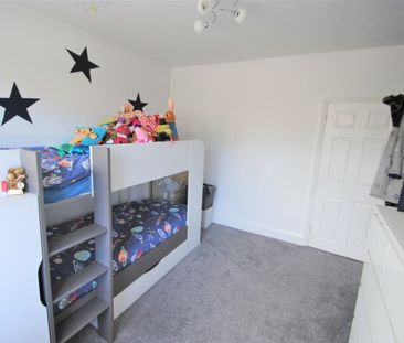 Bungalow, Kinson Road - Photo 2