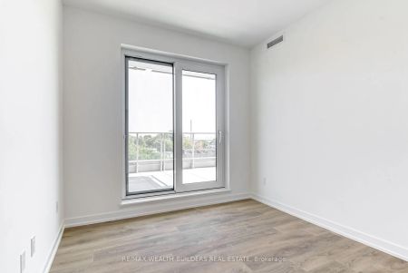 150 Logan Avenue #627 - Photo 4