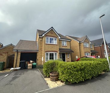 4 bedroom detached house to rent - Photo 2