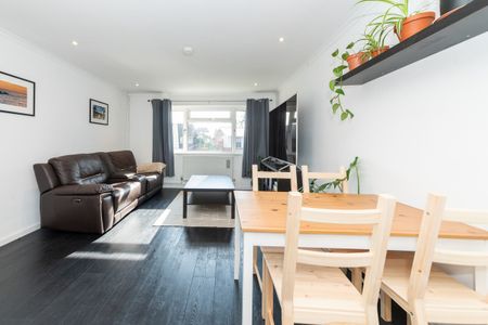 Emmer Green Court, Reading, RG4 - Photo 5