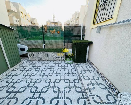 TOWNHOUSE BUNGALOW WITH 2 BEDROOMS IN TORREVIEJA - ALICANTE - Photo 1