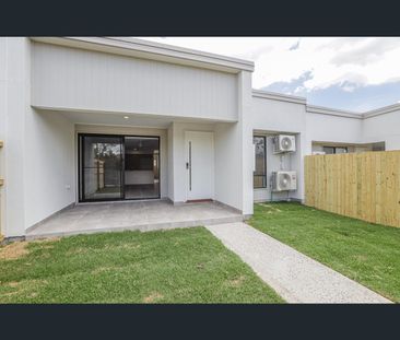 15 Sheridan Dr, Flagstone, Qld 4280 - Photo 6
