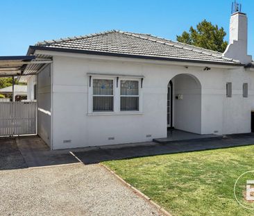 Classic Renovated Home - Photo 2
