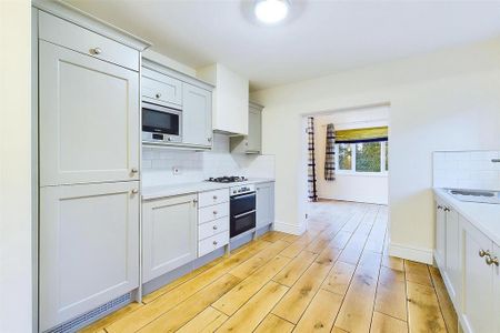 2 bedroom detached bungalow to rent - Photo 5