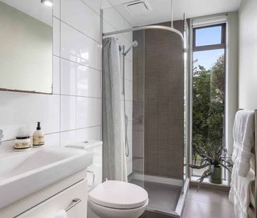 Welcome to apartment E108 in Revolucion Apartments. - Photo 5