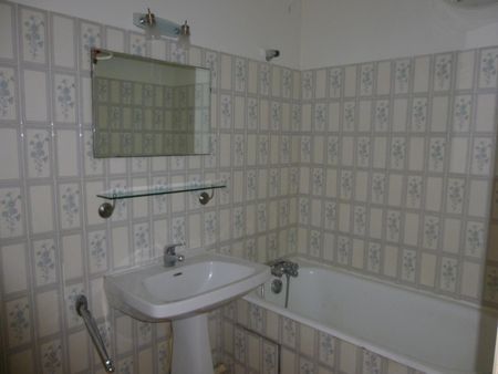 LOUIS BLANC - T1 - 23.62 M² - Photo 5