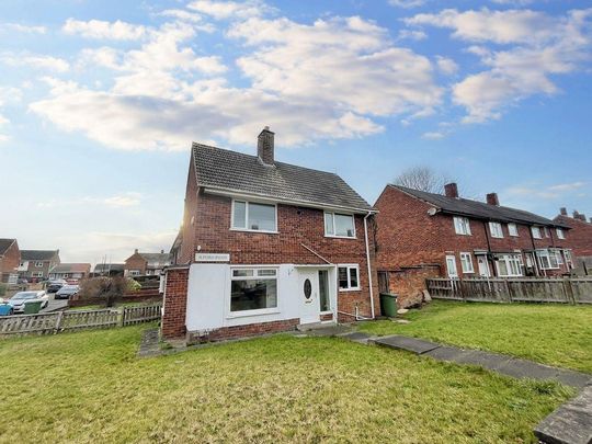 2 bed end of terrace house to rent in TS19 - Photo 1