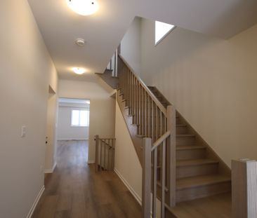 For Lease - 1372 Canfield Street, Oshawa, Ontario - Photo 2