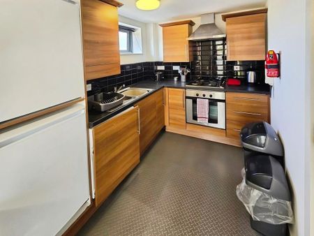 2 bedroom apartment to rent - Photo 2