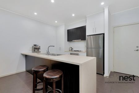 3-bedroom shared house / townhouse, West Street - Photo 2