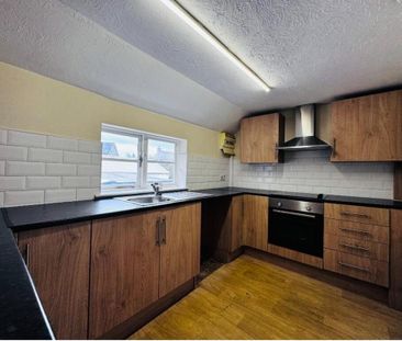 3 bedroom apartment to rent - Photo 2