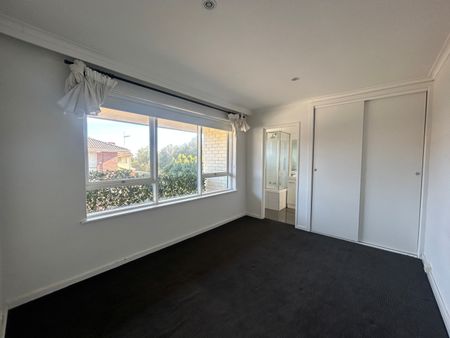 11/36 Rosella Street, Murrumbeena VIC 3163 - Apartment For Rent | Domain - Photo 5
