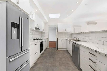 19 The Bulwark Castlecrag - Photo 3