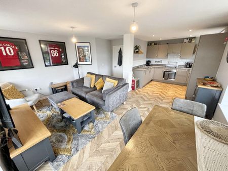 2 bedroom apartment to rent - Photo 4