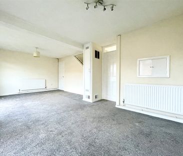 3 Bedroom - Photo 3
