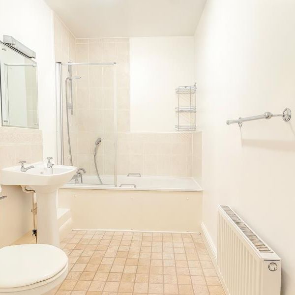 Haydon Place, Guildford, GU1 - Photo 1