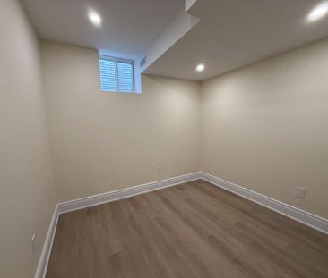 For Lease - 46 James Walker Avenue, Caledon, Ontario - Photo 2