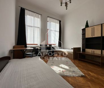 Apartament ultracentral de inchiriat - Fotografie 3