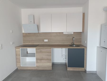 Location Appartement 2 pièces 57m² TINQUEUX 51430 - Photo 4