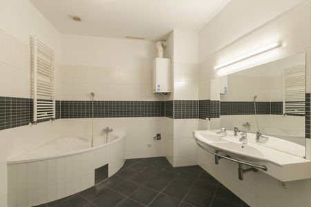 Wiedner Hauptstraße - 2 Zimmer Altbau mit Loggia zu vermieten - Foto 5