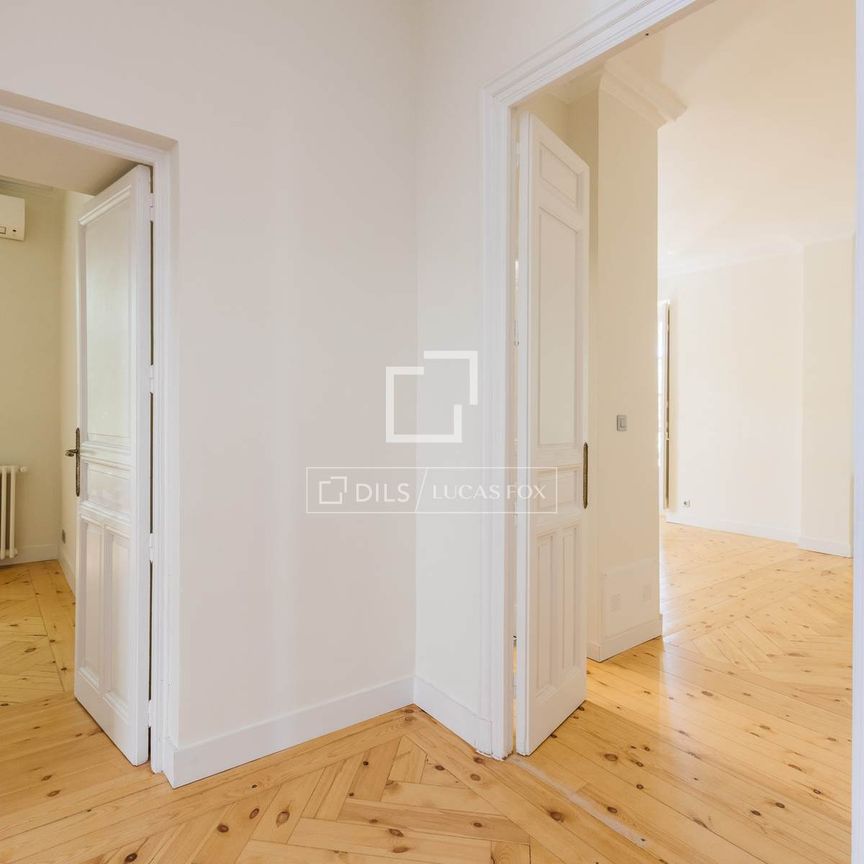 Excellent 6 Bedroom house / villa for rent in Collado Villalba, Madrid - Photo 1