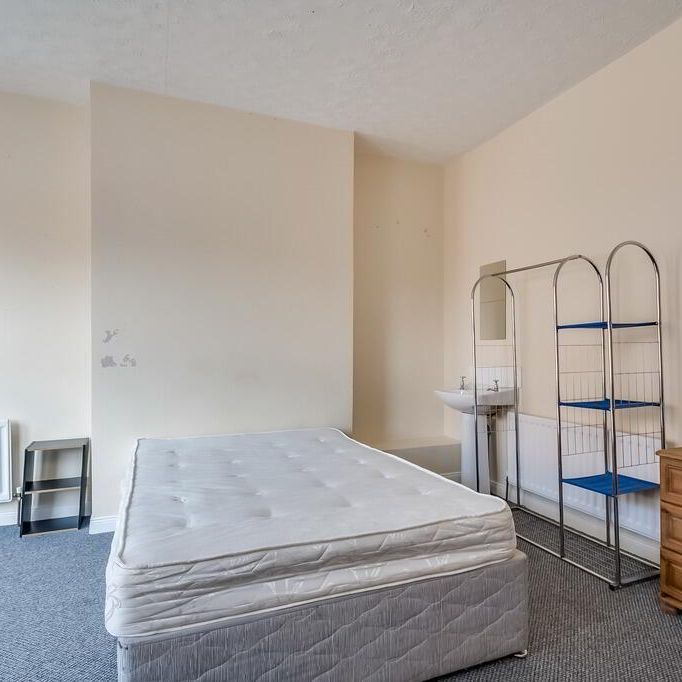 8 Donnybrook Street, Belfast, BT9 7DB - Photo 1