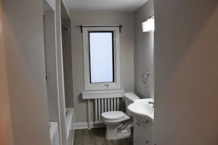 For Lease - 131 Hawthorne Avenue Unit# 2, Glebe - Ottawa East and Area, Ontario - Photo 4
