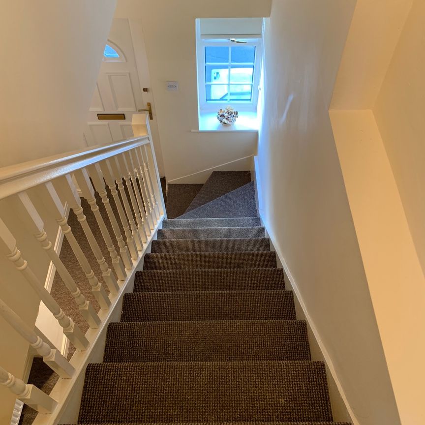 St Michaels Lane, Headingley, Leeds, LS6 3BR - Photo 1