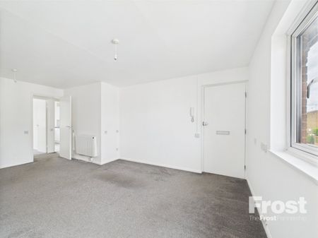Horton Road, Datchet, Slough,SL3 - Photo 2