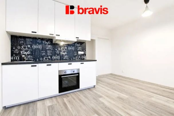 Pronájem bytu 1+kk, ul. Tyršova, Brno - Královo Pole, částečně zařízený, zahrada - Fotografie 1