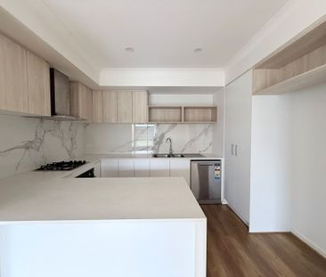 Simple Family Living in a Prime Burnside Location! - Photo 6