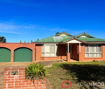 4 Tikki Place Glenfield Park NSW 2650 - Photo 1