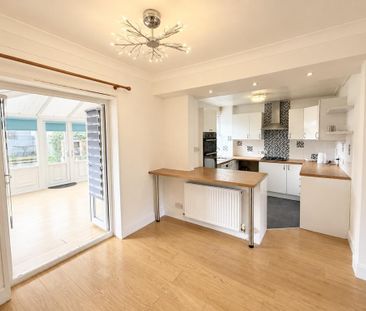 3 bedroom terraced house to rent - Photo 5