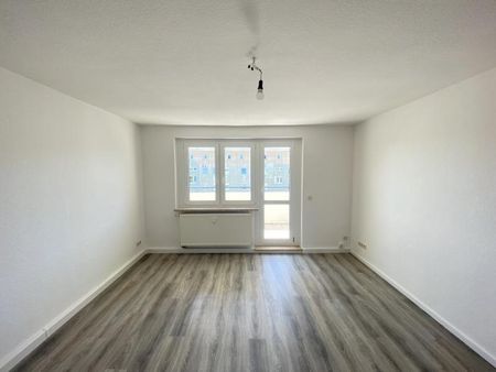 Sanierte Dreiraumwohnung mit Balkon ! - Photo 3