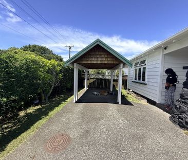 Modern Comfort Meets Central Auckland Convenience - Photo 1