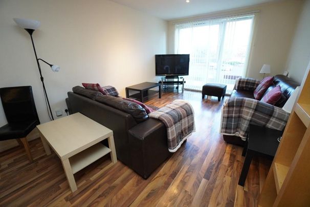 2 bedroom flat to rent - Photo 1