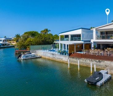 Luxurious Waterfront Duplex With Spa, Sauna & Private Ramp - Photo 6