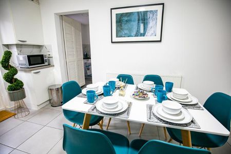 6 bedroom house to rent - Photo 4