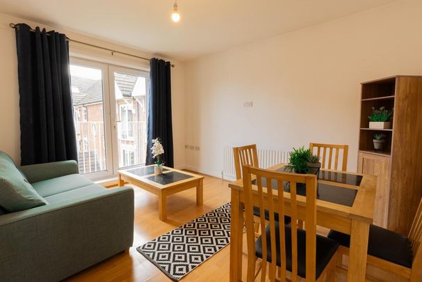 2 bedroom flat to rent - Photo 1