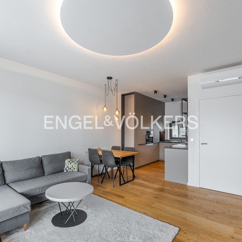 Apartment for rent, 2+kk - 1 bedroom, 54m - Fotografie 1