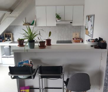 Gezellig dakappartement met 2 slaapkamers en staanplaats - Photo 6