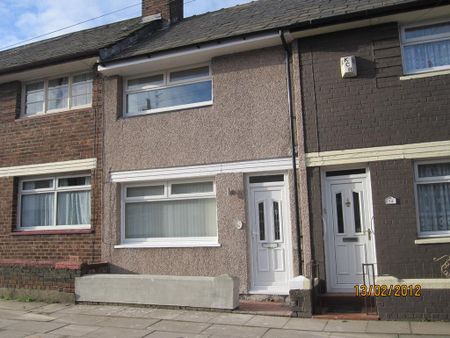 2 bedroom terraced house to rent - Photo 4