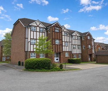 Lorne Gardens, Woking, Surrey, GU21 - Photo 5