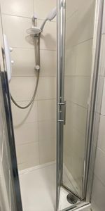 Room in a Shared House, Sweet Briar Walk, N18 - Photo 3