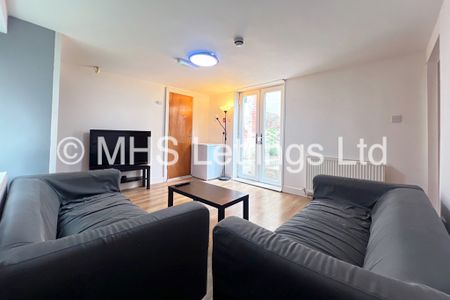 5 Bedroom Flat for rent in Cardigan Road - Photo 2